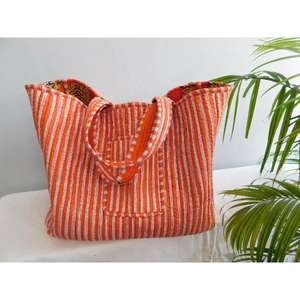 Bolsa de Mano a Rayas de Algodón Hecha a Mano con Cierre de Cremallera, Estilo Boho Indio, Bolsa de Compras Reutilizable de Rajasthan por SR Exports - Product Image 1