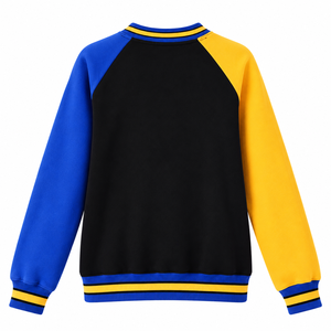 เสื้อสเวตเชิ้ตคอกลม Sigma Gamma Rho สีดำ แขนเสื้อแบบเชนิลล์ พร้อมกระเป๋าจิงโจ้ สีน้ำเงินรอยัล แขนเสื้อแบบแร็กแลนสีทอง - Product Image 4