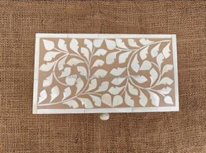 Caja decorativa de resina y hueso de estilo animal elegante de 6x4, solución de almacenamiento pulida ecológica para regalos de joyería coleccionables - Product Image 2