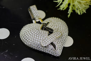 Pendentif Hip Hop en Argent Sterling 925 Plaqué Or avec Charme Cercle Étoilé en Diamant Moissanite de Luxe Authentifié GRA pour Hommes et Femmes - Product Image 4