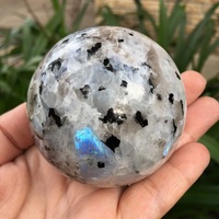 Sphère de guérison en pierre de lune arc-en-ciel naturelle polie de qualité supérieure pour le travail énergétique - Vente en gros