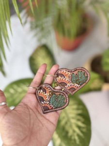 Nuevo Llavero de Cuero Hecho a Mano con Diseño de Girasol y Cactus en Forma de Corazón, Pendientes de Llavero en Oferta, Llaveros Ligeros - Product Image 4
