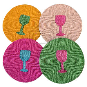 Ensemble de dessous-de-verre perlés faits à la main, tapis ronds en bambou, motif fruits, décoration de table mignonne, cerise, fraise, citron, pastèque - Product Image 4