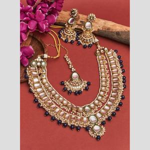 Ensemble élégant de collier et de boucles d'oreilles en perles Kundan pour mariée - Bijoux ethniques raffinés - Product Image 1