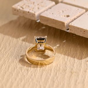 Bague Statement en Argent 925 et Moissanite, Style Hip-Hop Tendance, Pierre Scintillante, Bijou Unisexe, Idéal pour Soirées, Cadeau, Accessoire - Product Image 5