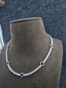 Collar de tenis estilo rapero Iced Out chapado en oro rosa de plata de ley 925 con moissanita VVS y diseño de trébol 3mm/4mm - Product Image 3