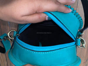 Bolso bandolera de cuero con herramientas manuales turquesa redondo más Popular para mujer, bolso de cantimplora de diseñador único de lujo de cuero genuino - Product Image 4