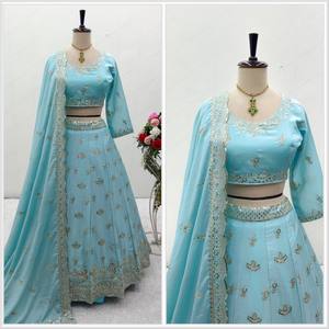 Conjunto de Lehenga Choli Anarkali de Diseño para Mujer con Dupatta para Ocasiones Especiales - Product Image 3