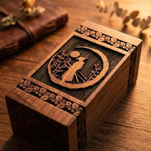 Urne funéraire artisanale en bois de rose, écologique et durable, style américain, gravée avec un motif de guerrier samouraï - Product Image 5