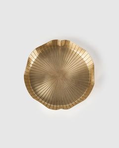 Tazón Decorativo Redondo de Metal con Interior Dorado y Detalles de Cuentas, Estilo Glamuroso, Platos y Vajilla Hechos a Mano - Product Image 2