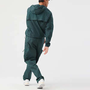 Nuevo Chándal Deportivo de Invierno 2026 para Hombre, Estilo Urbano, Color Sólido, 100% Poliéster, Venta al Por Mayor OEM - Product Image 4