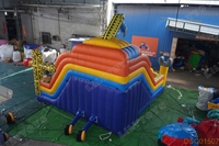 Aire de jeux gonflable commerciale Lilytoys sur le thème des camions de construction, ville de loisirs gonflable sur le thème des excavatrices pour les fêtes d'enfants et les parcs d'attractions
