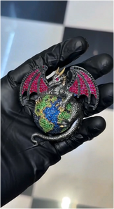 Colgante de Dragón con Mapa del Mundo 3D en Dos Tonos, con Diamantes Moissanite VVS, Plata S925 Personalizada, Probado con el Test de Diamantes - Product Image 5