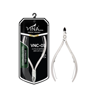 Pince à cuticules NC 05 GC à lame tranchante en acier inoxydable, outil de soin des ongles pour les professionnels - Product Image 1