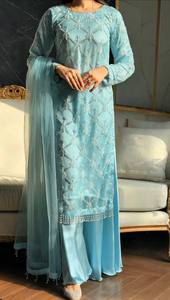 Traje Salwar de Red Suave Premium con Bordado de Lentejuelas, Borde de Encaje con Perlas Moti y Pantalón Palazzo, Calidad de Exportación - Product Image 5
