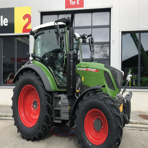 Tracteur Fendt offrant des performances puissantes sur le terrain, des composants durables, une traction 4x4, des commandes confortables et une efficacité optimale. - Product Image 3