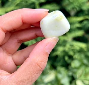 Vente en gros de magnifiques cristaux de serpentine polis, 15-30 mm, technique de mosaïque écologique, décoration Feng Shui, cristal de guérison - Product Image 4