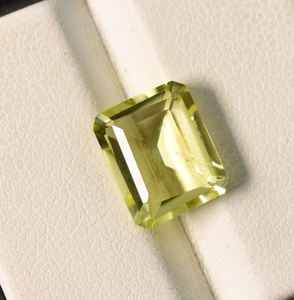 Cuarzo Limón Natural Octogonal 11X9X5 mm 4.05 ct Gema Suelta para Joyería - Product Image 5