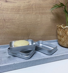 Jabonera Cuadrada Portátil de Acero Inoxidable con Tapa, Diseño Contemporáneo para Uso Doméstico - Product Image 5