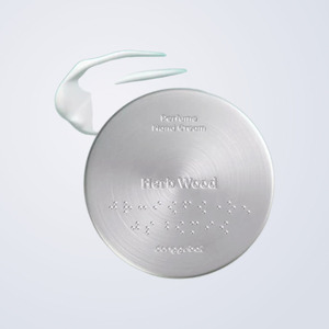 Crema de manos Donggubat CosmoCos, crema de manos perfumada Donggubat con aroma a hierbas y madera, hecha en Corea, 60 ml - Product Image 4