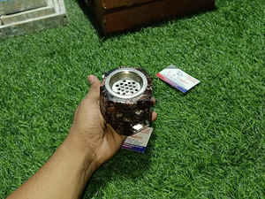 Quemador de Incienso de Resina Hecho a Mano, Diseño Árabe de Lujo para Decoración Festiva de Ramadán y Eid - Product Image 5