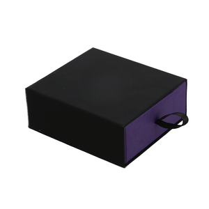 Caja de Regalo para Joyería de Lujo |   Empaque de Cartón Rígido con Recubrimiento UV, Laminado Mate, Grabado en Relieve, Cierre Magnético y Logotipo Personalizado - Product Image 3