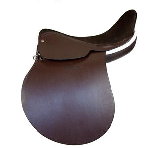 Selle de polo classique fabriquée en cuir résistant et dotée d'un design d'assise équilibré pour la stabilité et le confort du cavalier, et pour les activités sportives sur le terrain. - Product Image 4