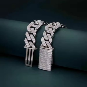 สร้อยคอเงินแท้ 925 ประดับเพชรโมอิสซาไนต์ ชุบโรเดียม ดีไซน์แบบ Cuban Link Chain ผ่านการทดสอบด้วยเครื่องตรวจสอบเพชร เครื่องประดับทอง - Product Image 5