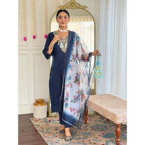 Conjunto Elegante de Talla XL con Top y Pantalón para Fiesta con Dupatta - Product Image 2