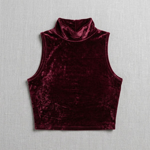 เสื้อครอปกำมะหยี่สีแดงเบอร์กันดี คอเต่า ปักโลโก้ได้ตามต้องการ แขนกุด ยืดได้ ใส่ไปงานปาร์ตี้ได้ หรูหรา สีพื้น ขายดี - Product Image 3