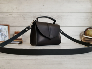 Handmade <b>Black</b> Leather Shoulder Bag <b>Small</b> <b>Purse</b> Personalized Crossbody Handbag for Women Stylish Leather Gift - Product Image 2