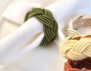 Anneaux de serviette faits main colorés, Anneaux de serviette nautiques, Anneaux de serviette en rayonne, Anneaux de serviette de mariage, Anneau de serviette rouge tête de Turc - Product Image 3