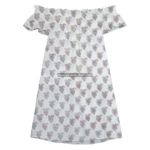 Vestido Corto con Hombros Descubiertos Hecho de Algodón de Alta Calidad, Suave y Cómodo, Vestido de Playa para el Verano 2026 con Estampado a Mano - Product Image 5