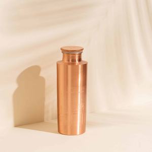 Bouteille en cuivre pur de taille et de forme personnalisées avec couvercle anti-fuite et motif gravé pour les voyages, la consommation d'eau et les fêtes - Product Image 3