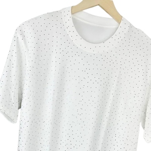Camiseta negra personalizada de algodón de alto gramaje con pedrería, estilo urbano desgastado, gráfico brillante, estilo corto, ropa de moda. - Product Image 4
