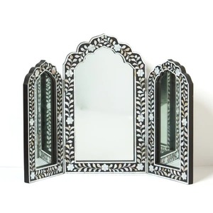 Designer Luxury Mother of Pearl Inlay Arabic Mirror Frame Premium Decorative Wall Mirror for Hotel Villa Interiors - Product Image 3