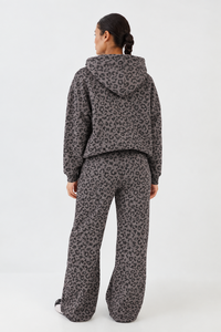Pantalones anchos con estampado de leopardo en grafito para mujer, cintura alta, corte holgado, estilo casual, a la moda, ropa urbana para mujer - Product Image 6