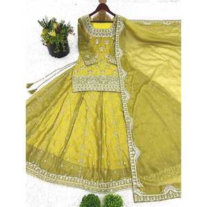 Conjunto de Top, Pantalón y Dupatta Bordado con Lentejuelas para Fiesta, para Mujer - Product Image 4