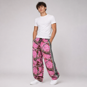 Pantalones de chándal de nailon rosa camuflado personalizados de moda para hombre, de pierna ancha, estilo urbano, con ribetes de camuflaje, pantalones para hombre, proveedor mayorista OEM, EE. UU. - Product Image 4