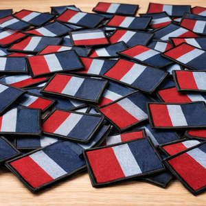 Gran Parche Bordado Tejido Rojo y Azul Cielo Estilo Paracaídas para Uniforme DZ - Product Image 1