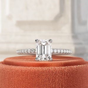 Bague de fiançailles élégante en diamant de laboratoire taille émeraude 1 carat, certifiée IGI, clarté VVS, tendance, vente en gros, export - Product Image 5