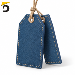 Etiquetas colgantes personalizadas ofrecen impresión de alta calidad, material duradero y acabado profesional para prendas de vestir, moda y accesorios. - Product Image 2