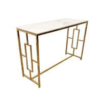 Table console en métal doré de haute qualité avec plateau en pierre frittée imitation marbre blanc et structure géométrique en acier inoxydable pour entrée, couloir ou côté de la pièce