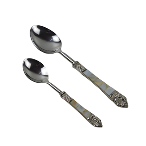 Ensemble de Spatule et Couteau à Gâteau Classiques Faits Main en Métal Argenté de Qualité Supérieure pour Usage en Restaurant - Product Image 3