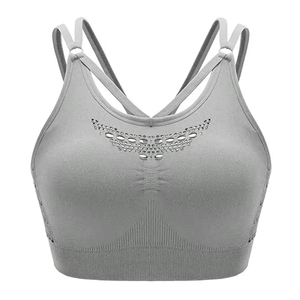 เสื้อชั้นในกีฬาสำหรับผู้หญิงไซส์ใหญ่ สีเทา แบบ Racerback รองรับปานกลาง สำหรับโยคะ ผ้าไร้ตะเข็บ ระบายอากาศดี คอกว้าง โลโก้ด้านหน้า เหมาะสำหรับออกกำลังกาย - Product Image 1