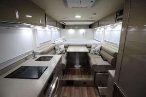 Autocaravana 4x4 Ligera de Fibra de Vidrio, Moderna, para Expediciones por Carretera, ENVÍO GRATUITO A TODOS LOS PAÍSES - Product Image 2