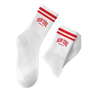 Chaussettes de sport athlétiques durables personnalisées OEM/ODM avec logo jacquard imprimé, talon et bout renforcés, respirantes en coton/spandex pour la course à pied - Product Image 2