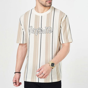 Camiseta de Hombre con Rayas Infinitas, Cuello Redondo, Manga Corta, Corte Regular, Informal, de Algodón, con Diseño Estampado en la Parte Delantera - Product Image 1