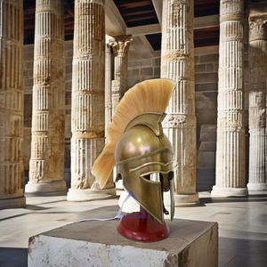 Casque corinthien en fer antique Long panache brun merveilleux décor à la maison métal artisanat armure grand accessoire de film pour spartiate poli - Product Image 3