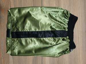 Shorts de Muay Thai sur mesure, coutures résistantes, matière légère, parfait pour le kickboxing et la boxe. - Product Image 4